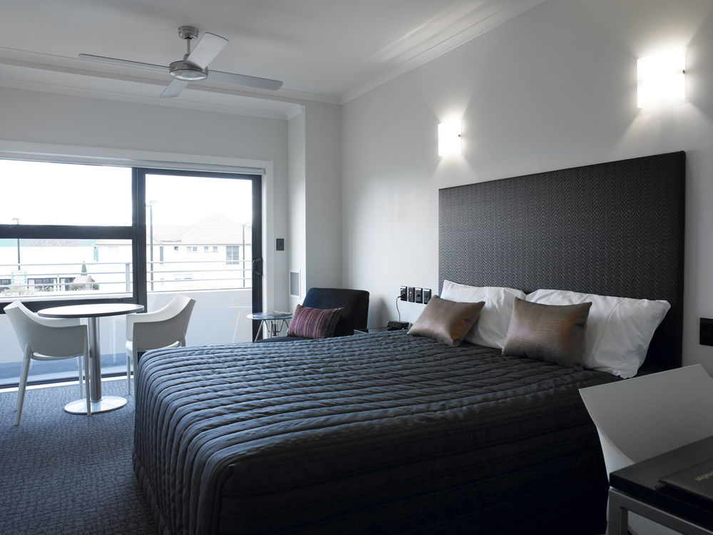 เควสนาปิเออร์โฮเต็ล Aparthotel เนเปียร์ ภายนอก รูปภาพ